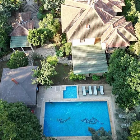 With Private Pool In Marmaris Vilă